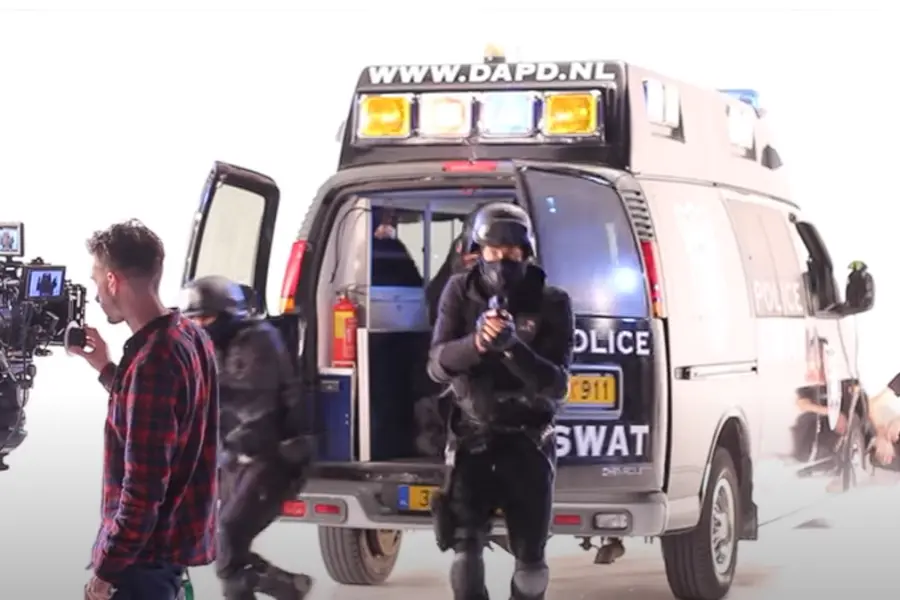 DAPD SWAT Van in videoclip Mr. Policeman